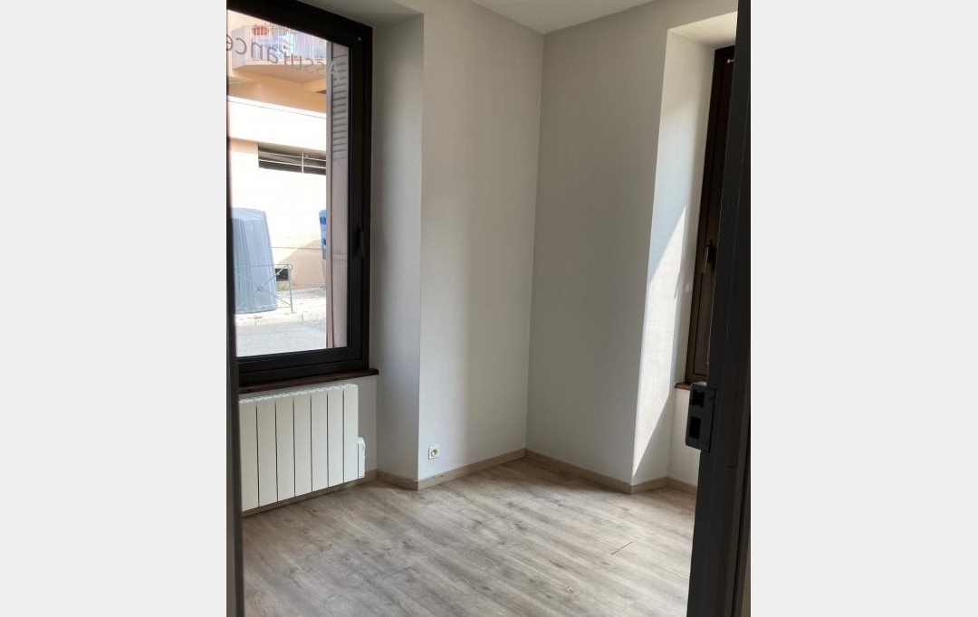 SOLOGEC IMMOBILIER : Commerces | MENDE (48000) | 53 m2 | 870 € 