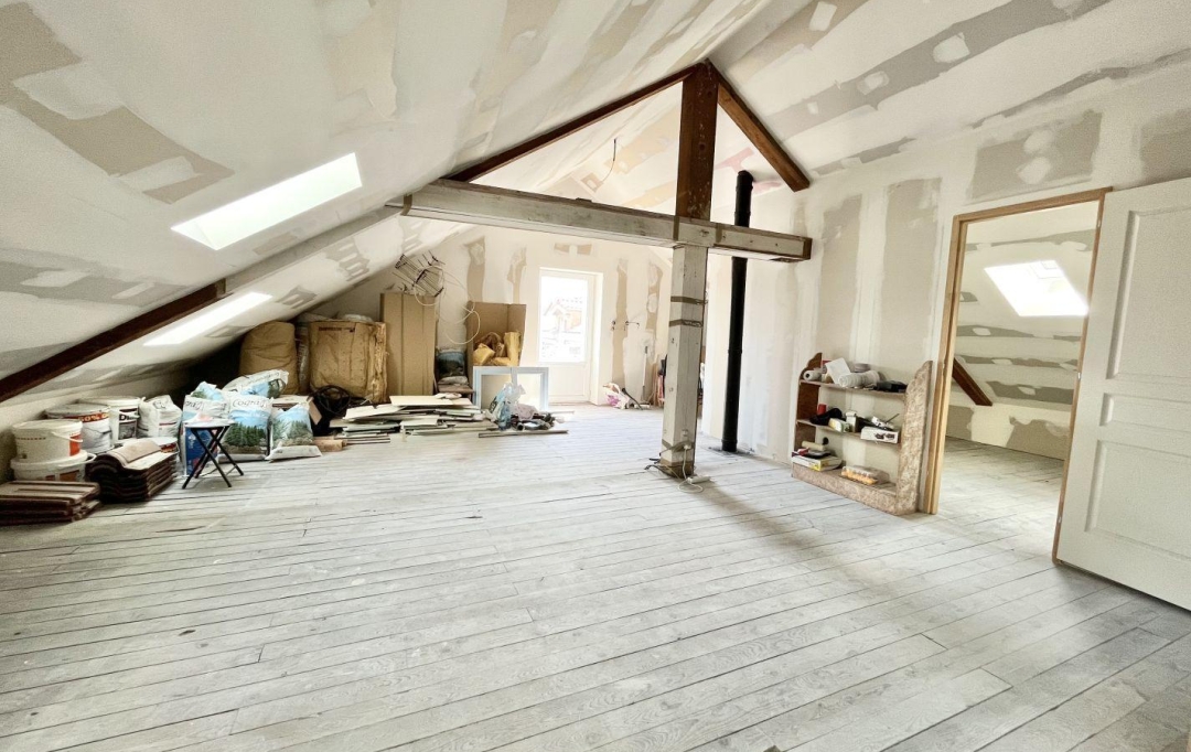 SOLOGEC IMMOBILIER : Appartement | LANGOGNE (48300) | 146 m2 | 125 000 € 