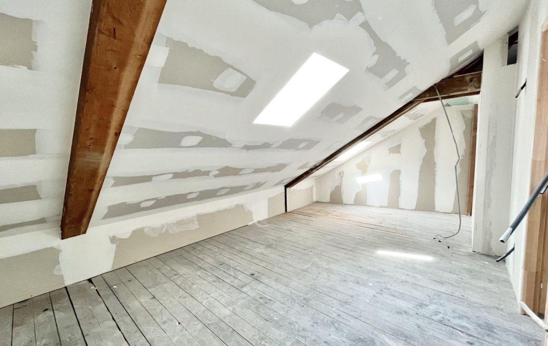 SOLOGEC IMMOBILIER : Appartement | LANGOGNE (48300) | 146 m2 | 125 000 € 