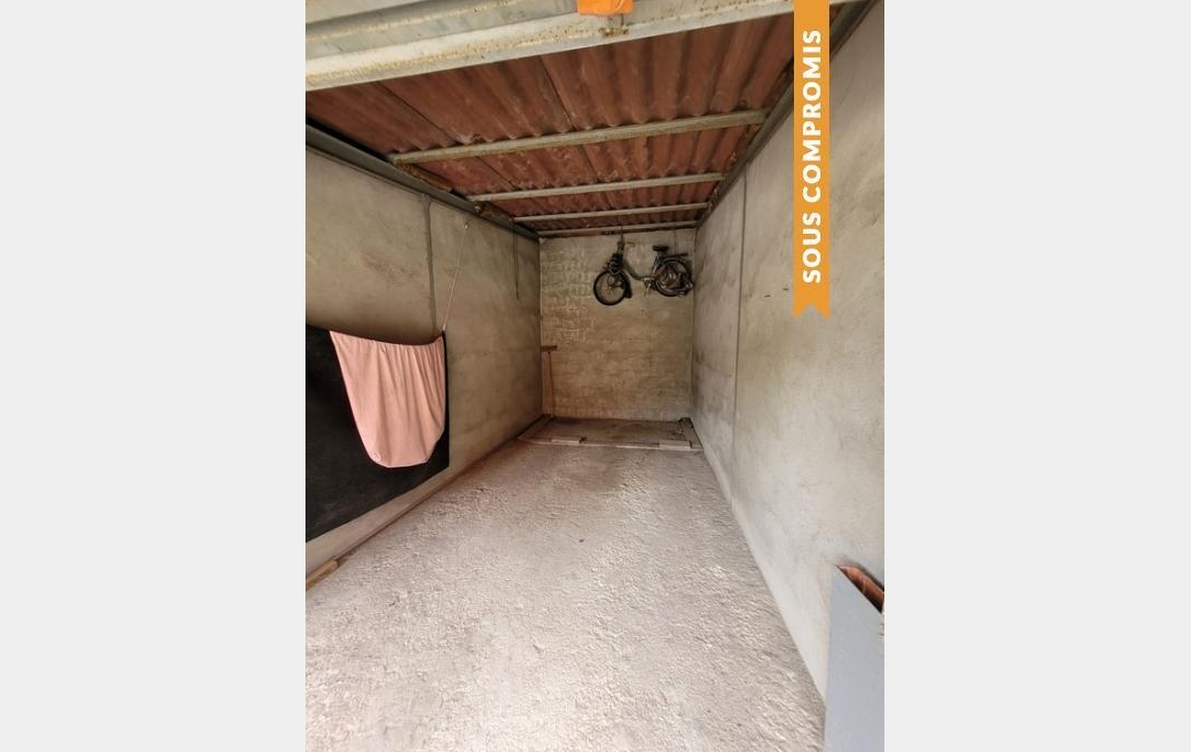 SOLOGEC IMMOBILIER : Parking | LANGOGNE (48300) | 0 m2 | 108 000 € 