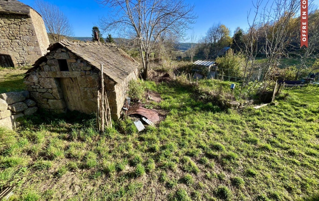 SOLOGEC IMMOBILIER : Maison / Villa | MONTS-DE-RANDON (48700) | 262 m2 | 39 000 € 