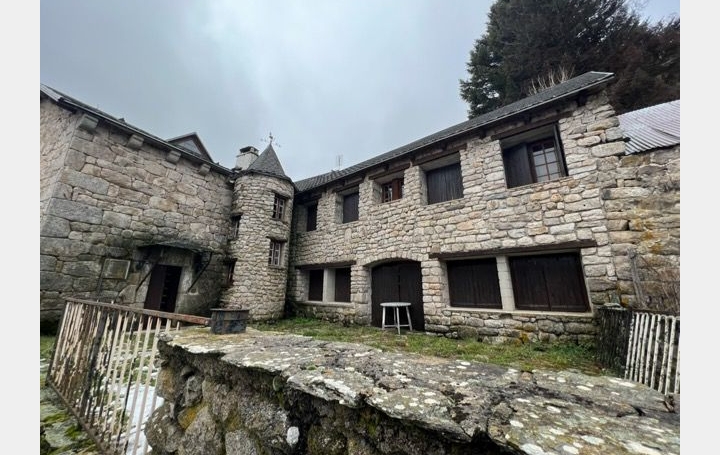  SOLOGEC IMMOBILIER Maison / Villa | LE PONT-DE-MONTVERT (48220) | 262 m2 | 165 000 € 